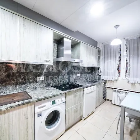 Apartment Bel Roses, Arenes 15 - Wehostyou *